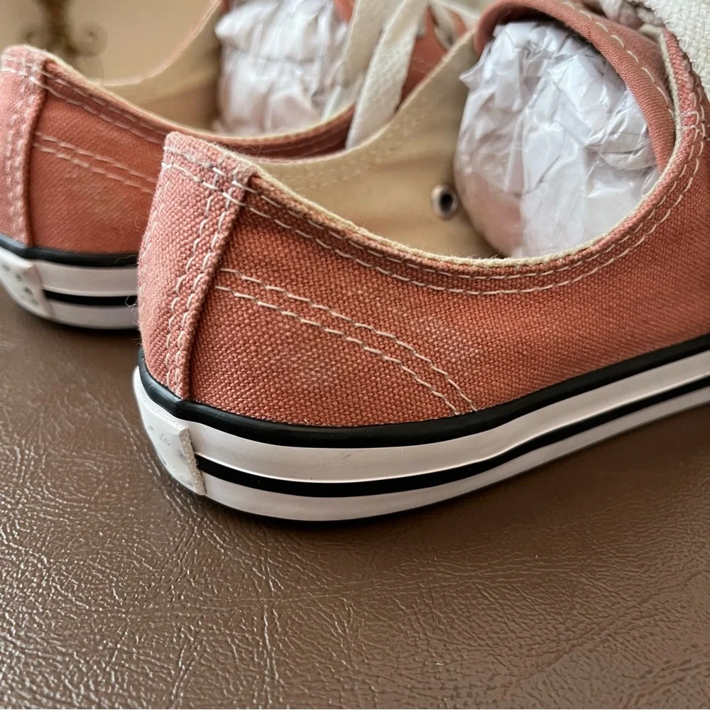 [5] Pink CONVERSE - Picture 9 of 12